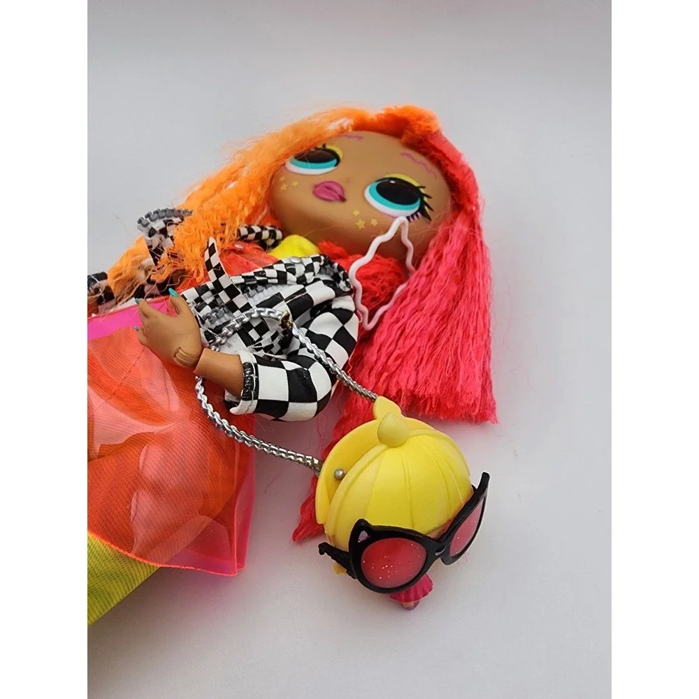 LoL‎ Surprise OMG Neonlicious Fashion Doll